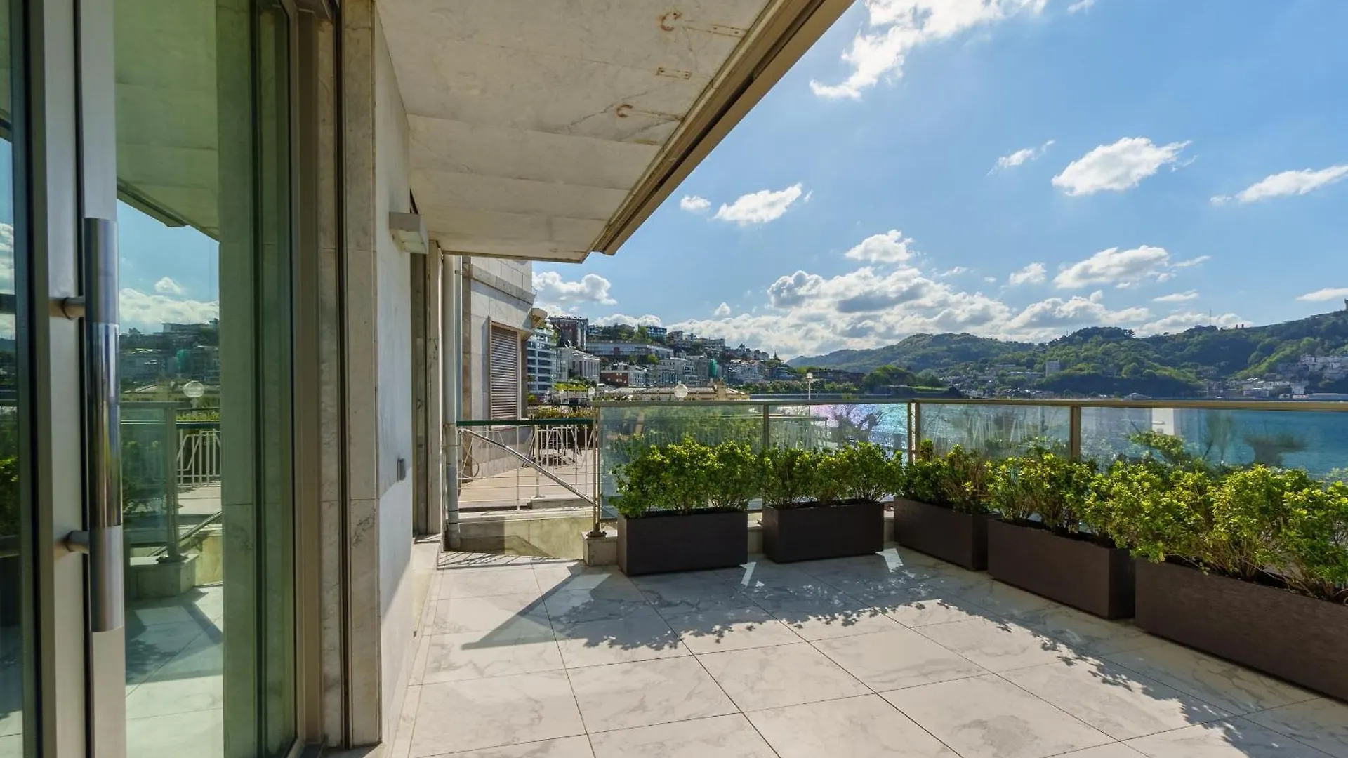 Appartement Monthly La Concha Breeze By Sweet Home San Sebastian Spanje