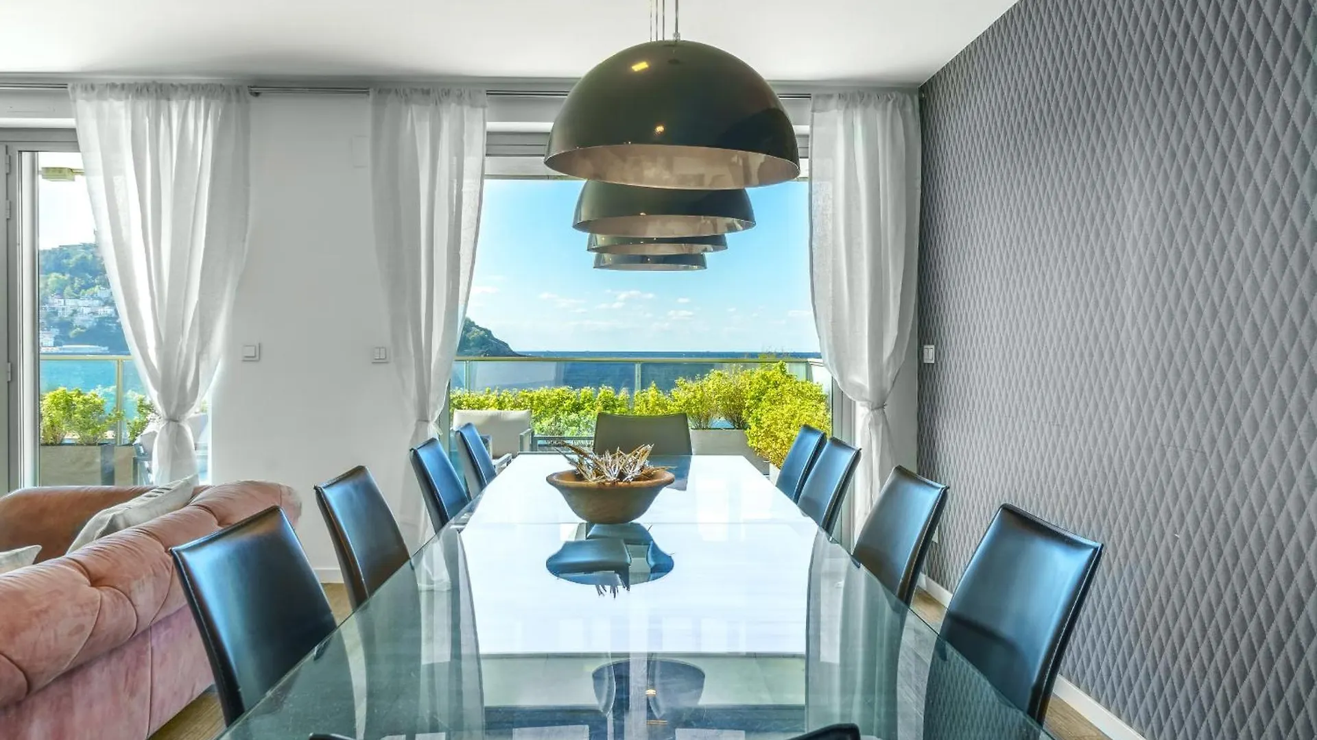Monthly La Concha Breeze By Sweet Home San Sebastian 0*,  Spanje